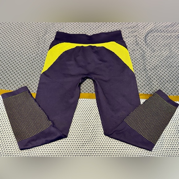 Fabletics x Demi Lovato Purple/Yellow Leggings Size XL - Picture 2 of 10